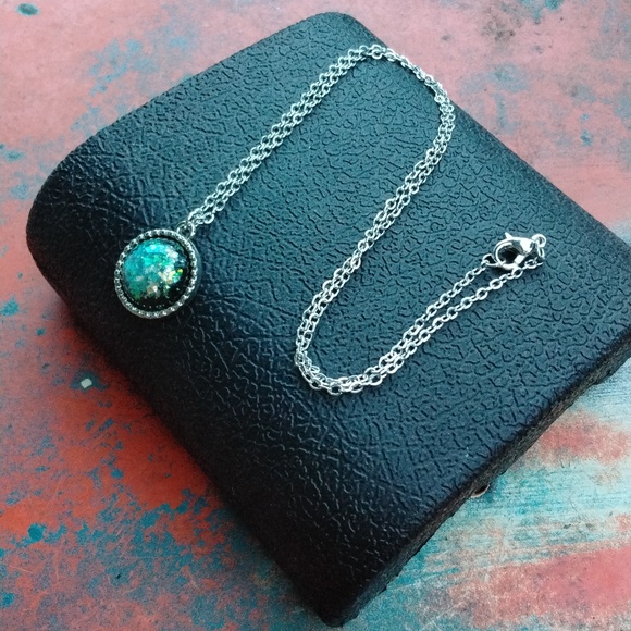 Faux Black Opal Charm Silver Tone Chain Necklace - Picture 3 of 3